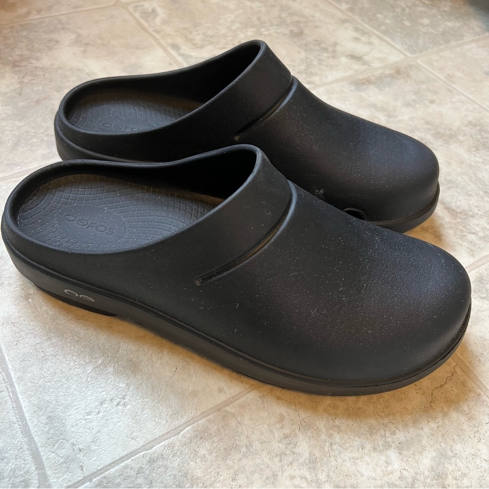 OOFOS Women’s Ooclog